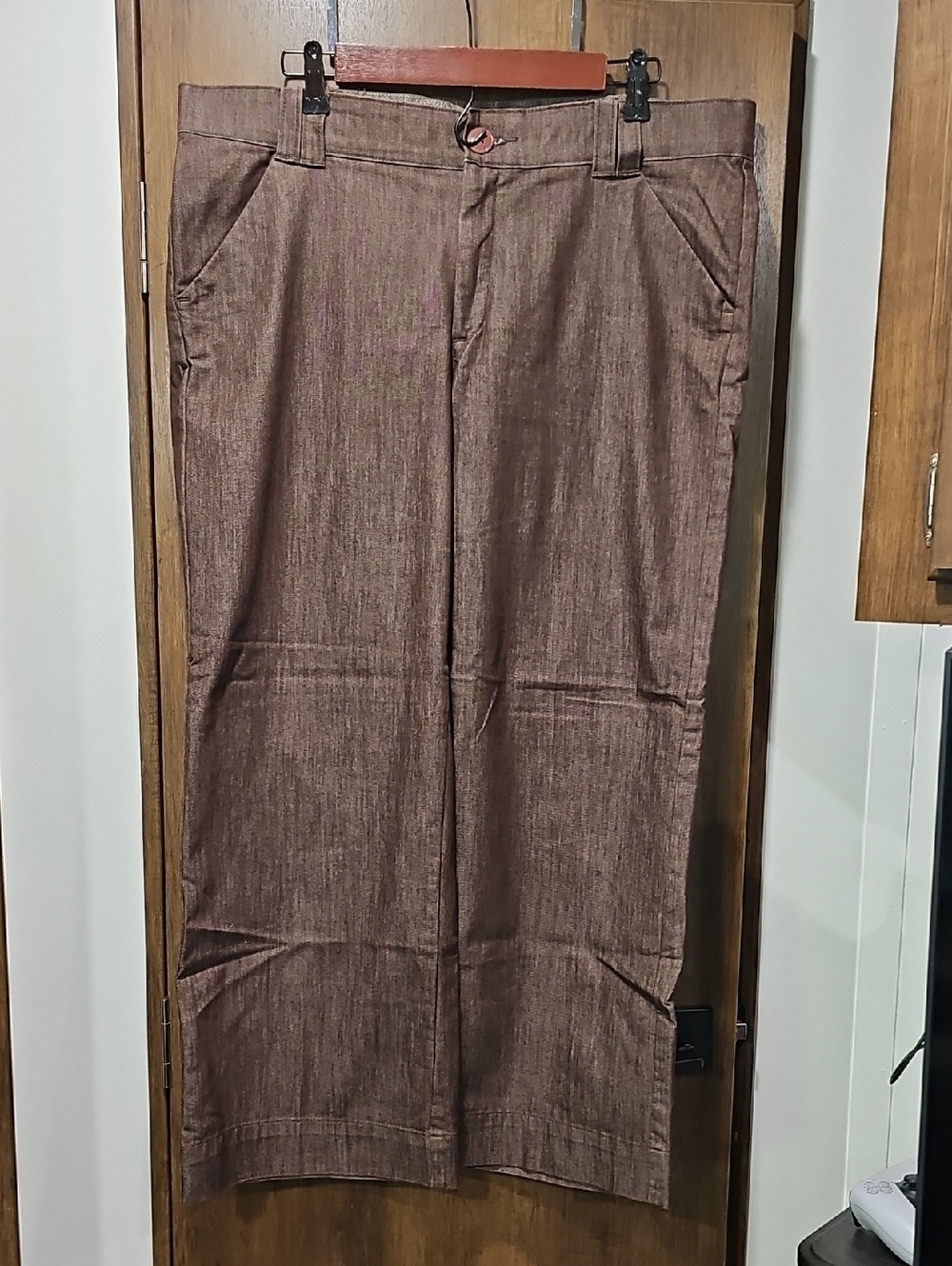 Lee Women's Wide Leg Pants in Brown